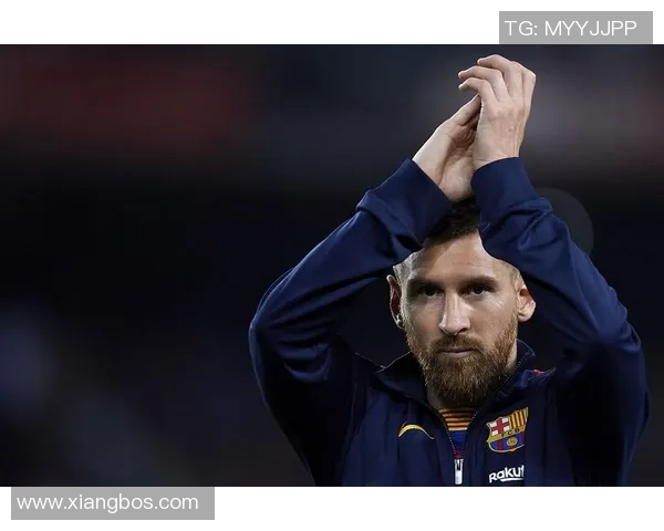 历届足球巨星风采回顾：从贝利到梅西，纵览足球历史的璀璨传奇