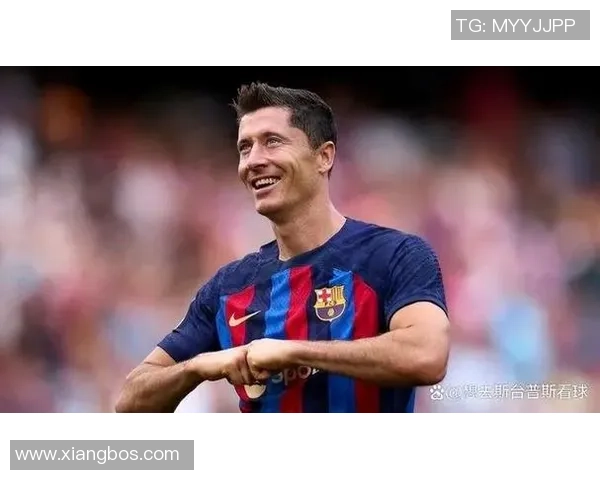 世界顶级足球前锋崛起之路：解析球星们的成长与传奇表现